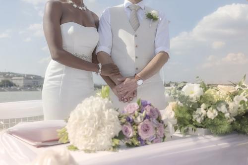 eskuvoi-szertartas-23-hajos-eskuvo-kozpont